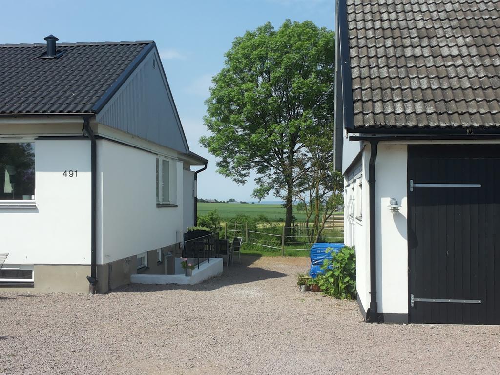 Laegenhet Lillisgarden Guest House Vallakra Exterior photo